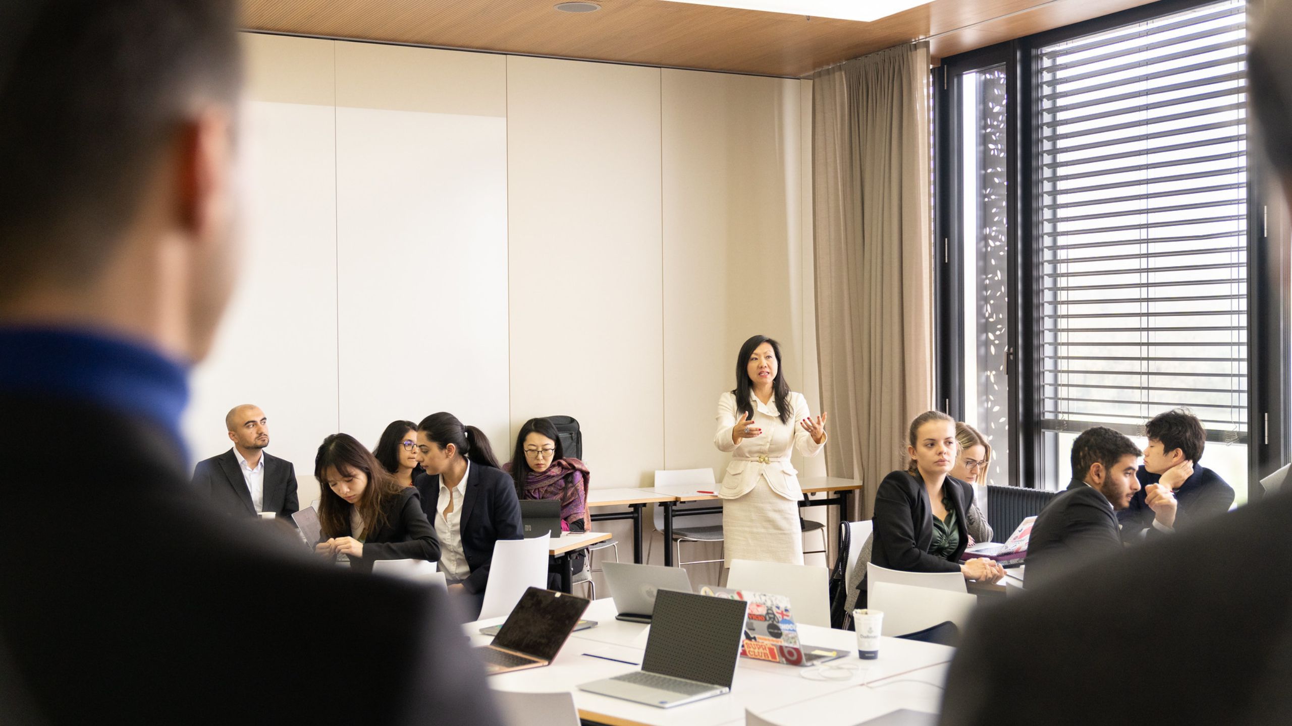 EHL-Campus-Class-Teacher