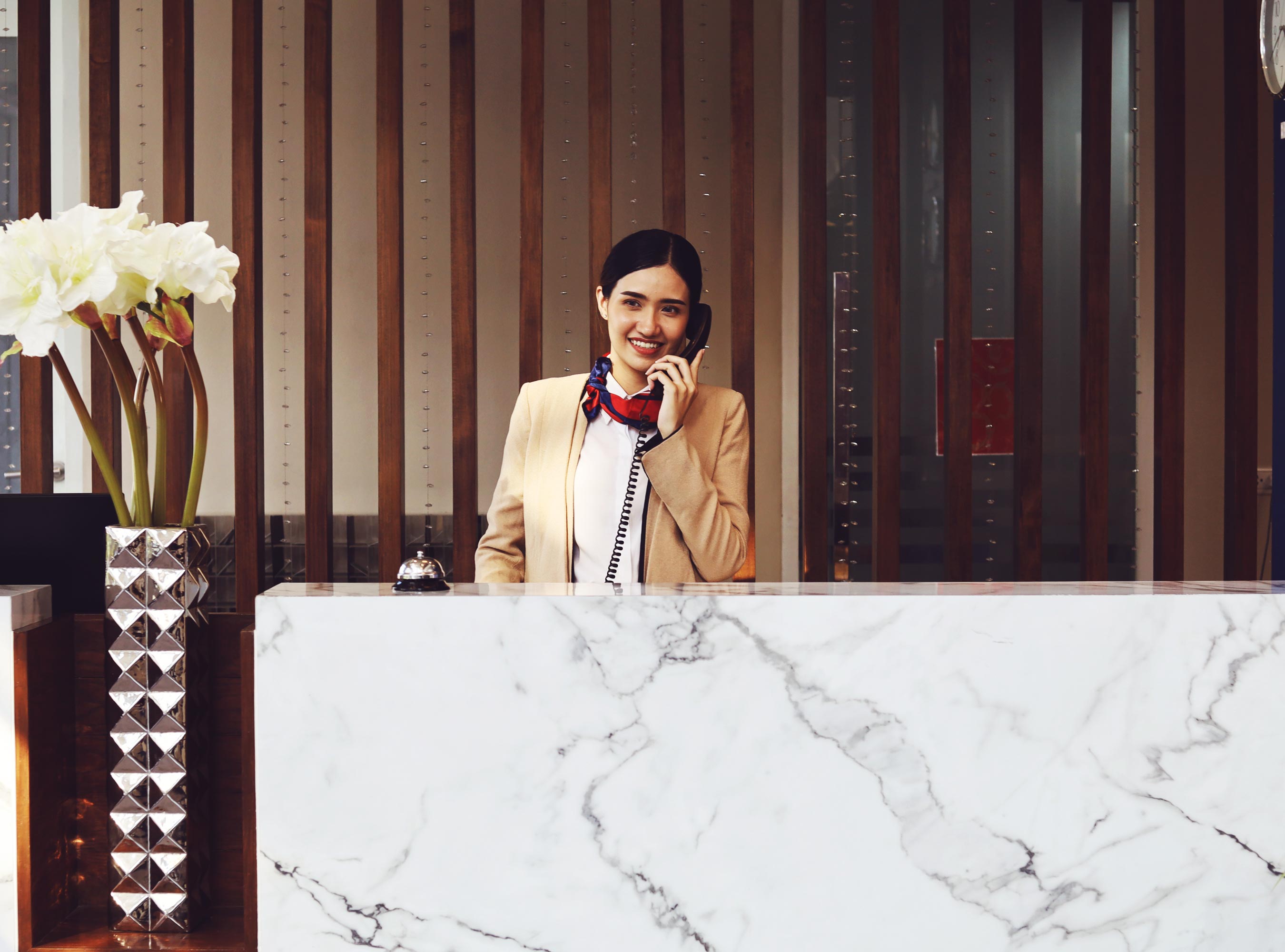 ehl-advisory-front-desk