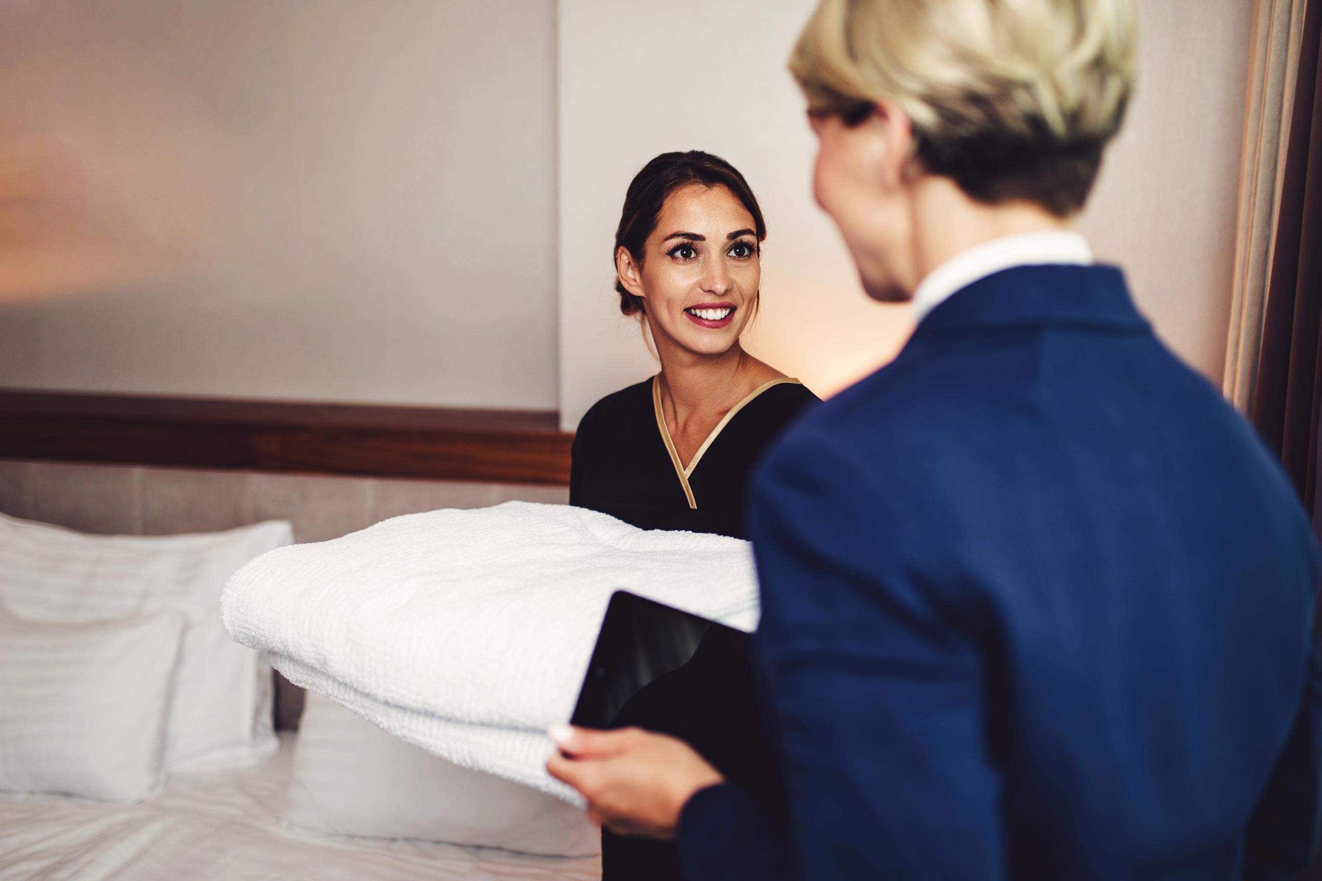 ehl-advisory-staff-hotel