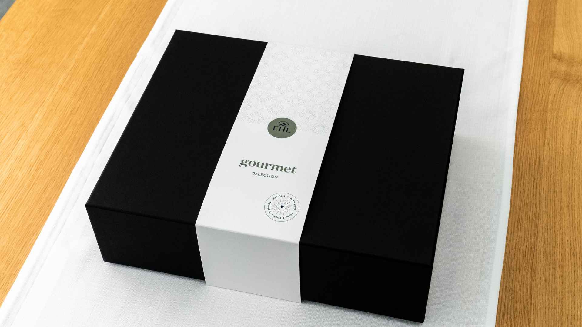 Coffret cadeau gourmet EHL bandeau