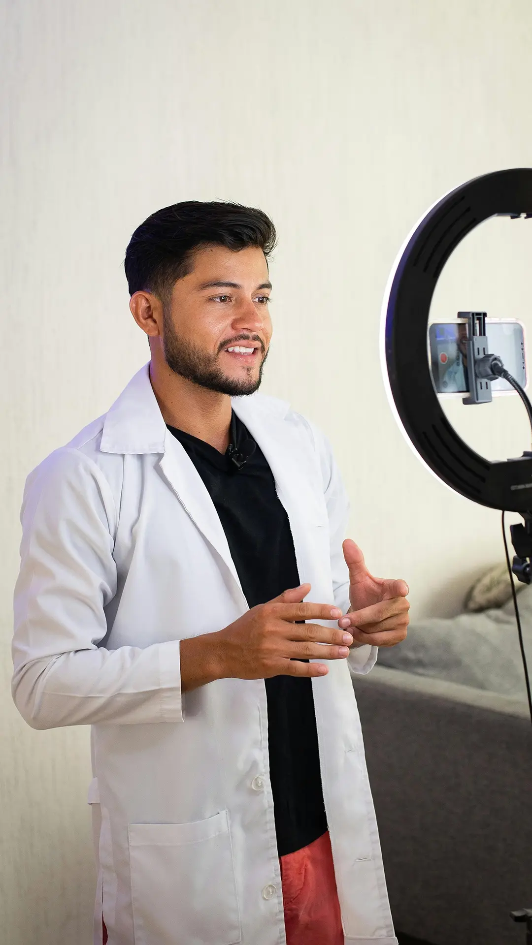 21_conscious-consumer_social-media