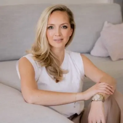 ex_Schurner Anna-Maria - Founder & CMO at ANNAlyse Health