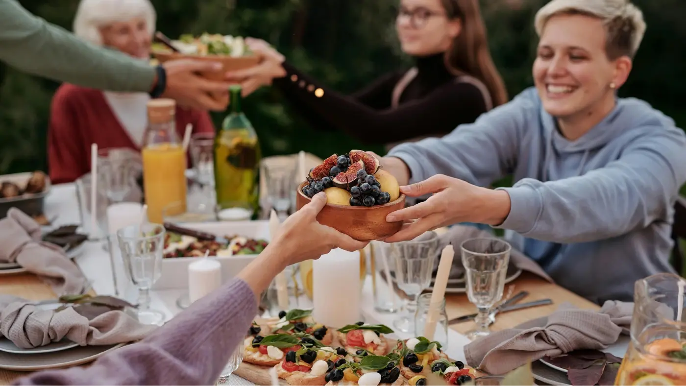 community-eating