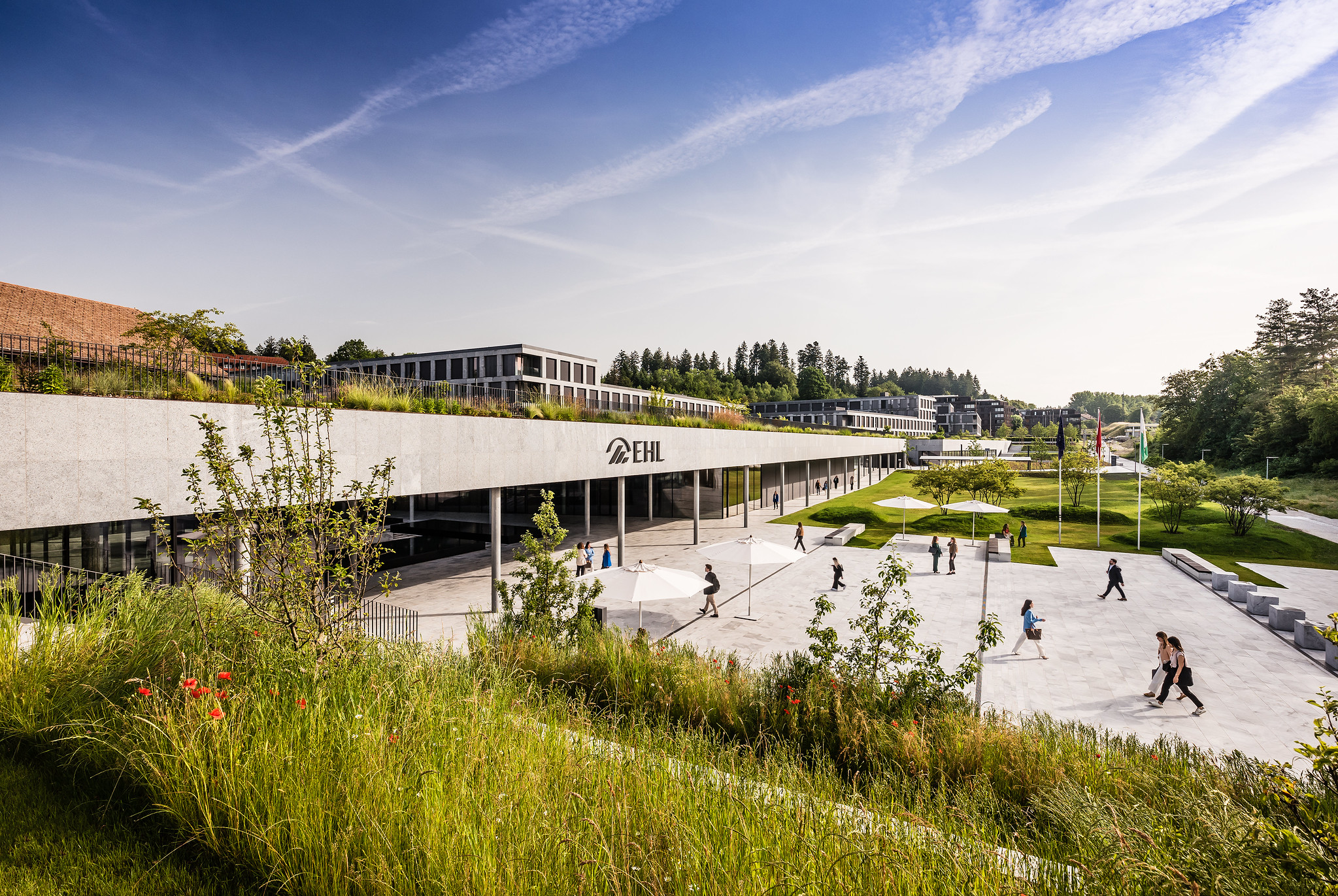 ehl-campus-experience-outside