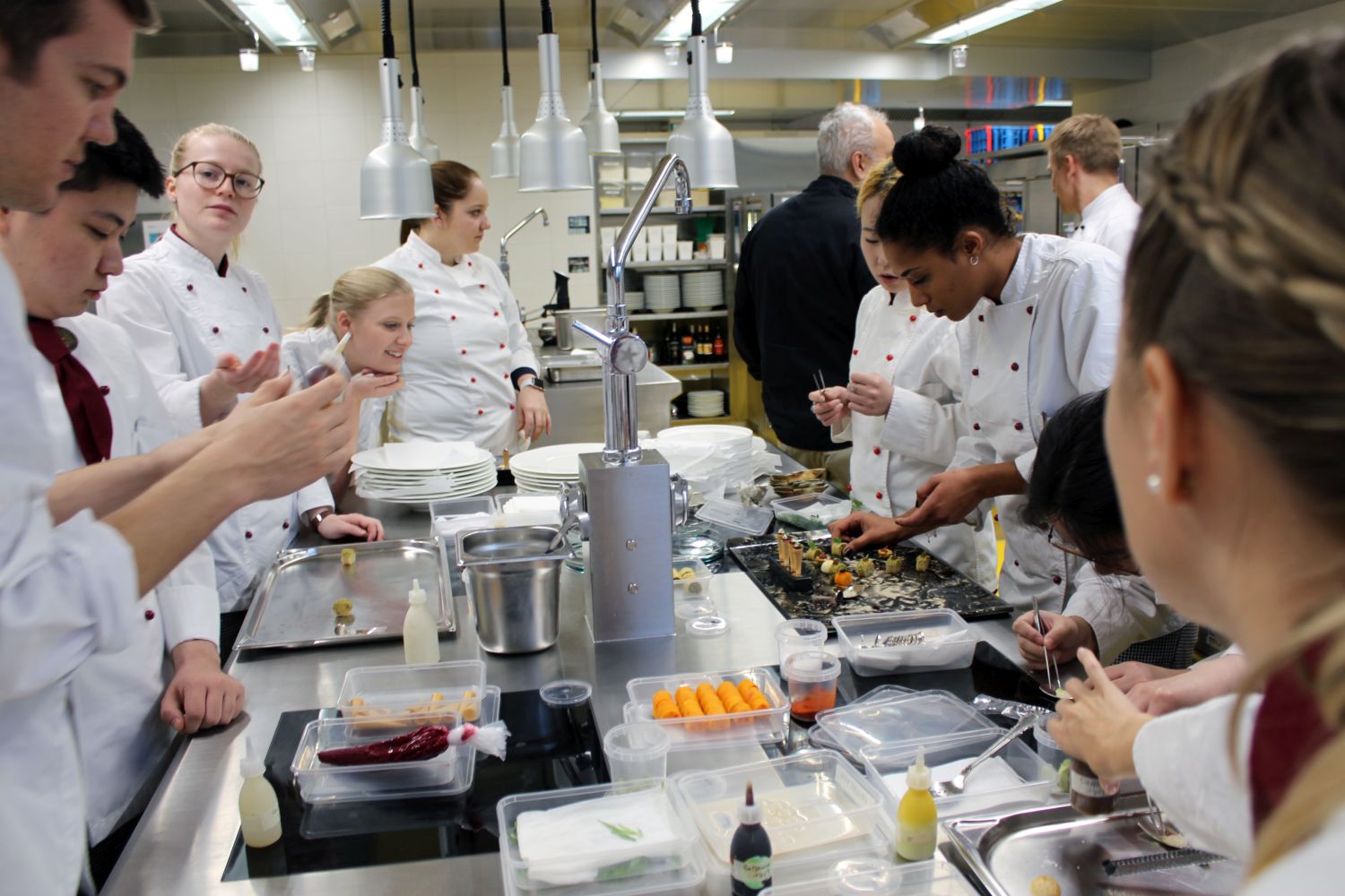 EHL-Campus-Passugg-Kitchen