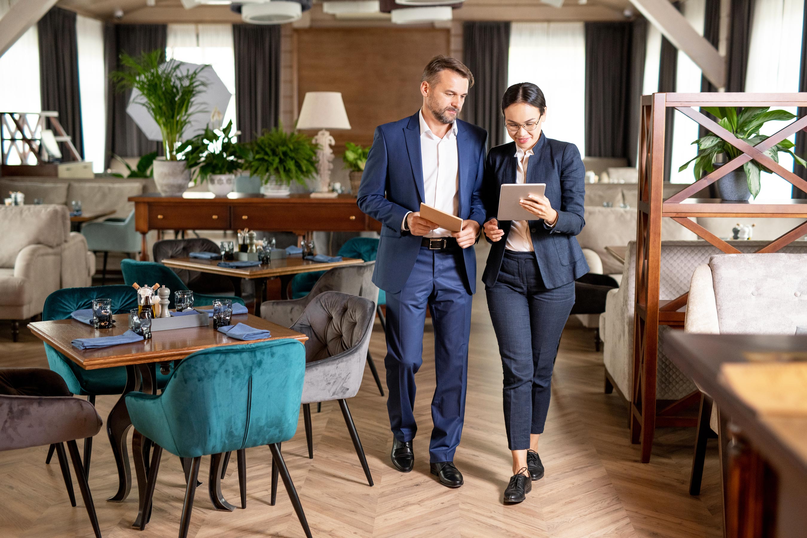 ehl-crem-restaurant-owner